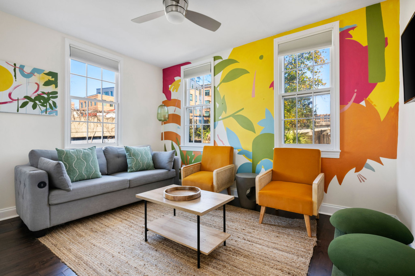 2 Bedroom Great Location - Close To King Street! - Charleston, SC