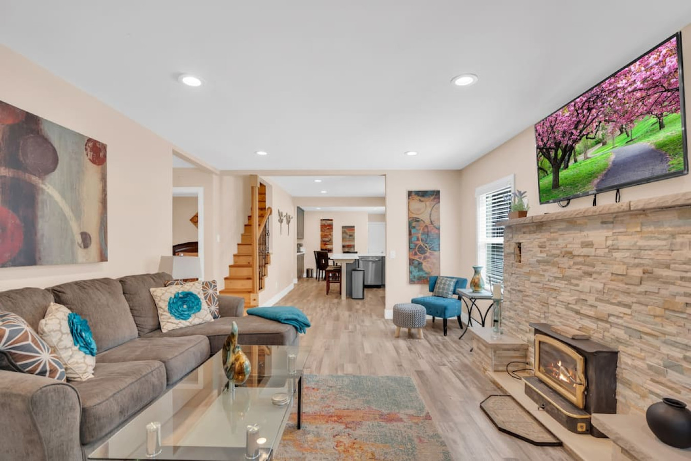 Remodeled 3BR photo 2