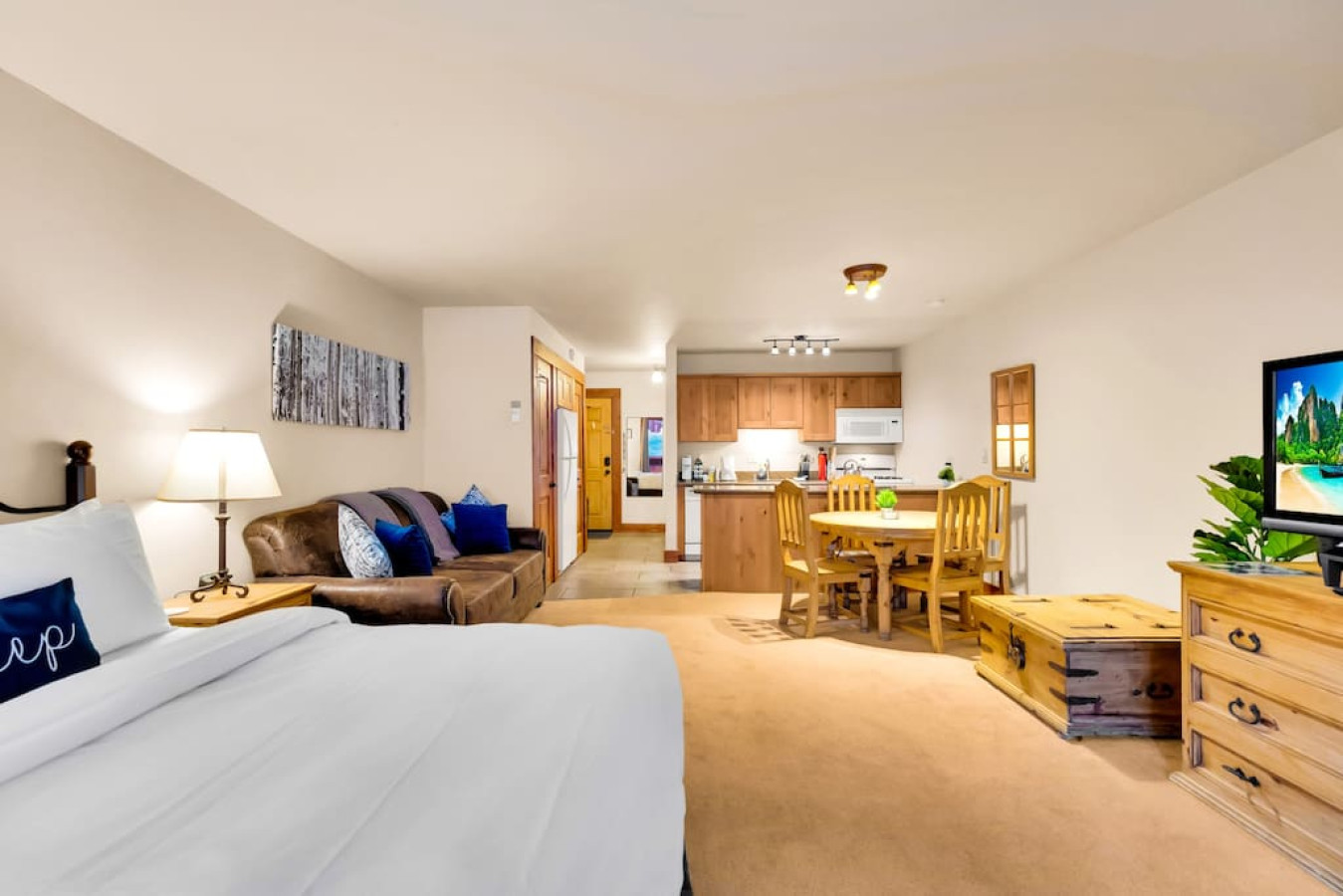 Northstar Studio w/ Pool, Hot Tub & Sauna Access photo 2