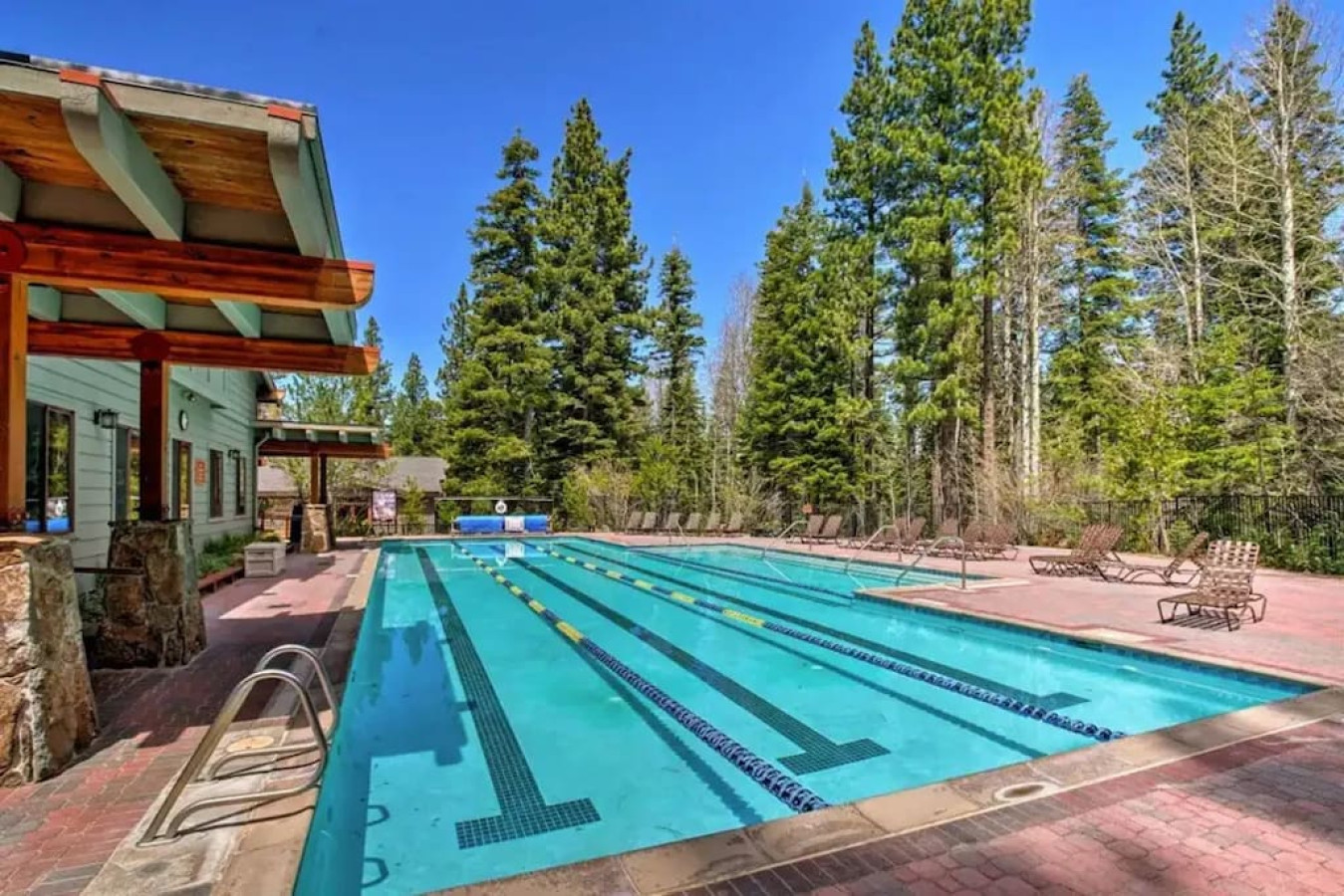 Northstar Studio w/ Pool, Hot Tub & Sauna Access