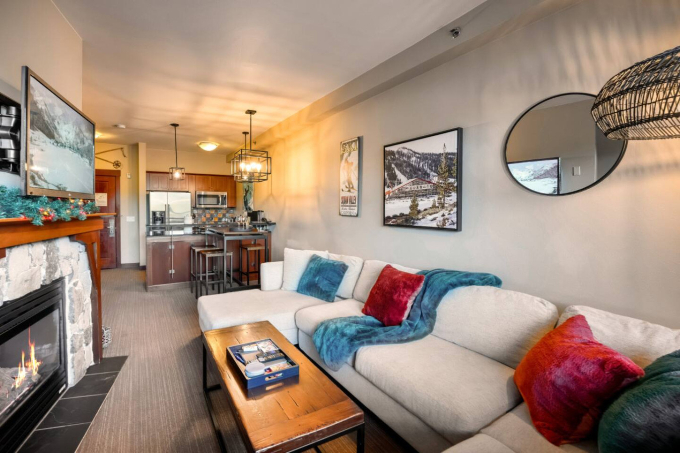 Palisades Village Condo photo 3