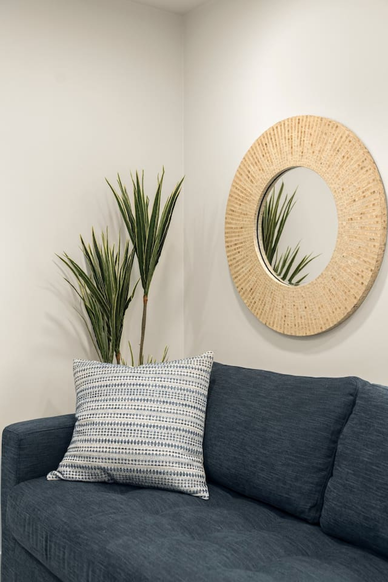 Newly Remodeled 1-BR Unit in Beachfront Building photo 2