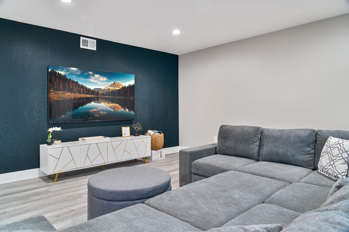 Modern 3BR Retreat photo 3