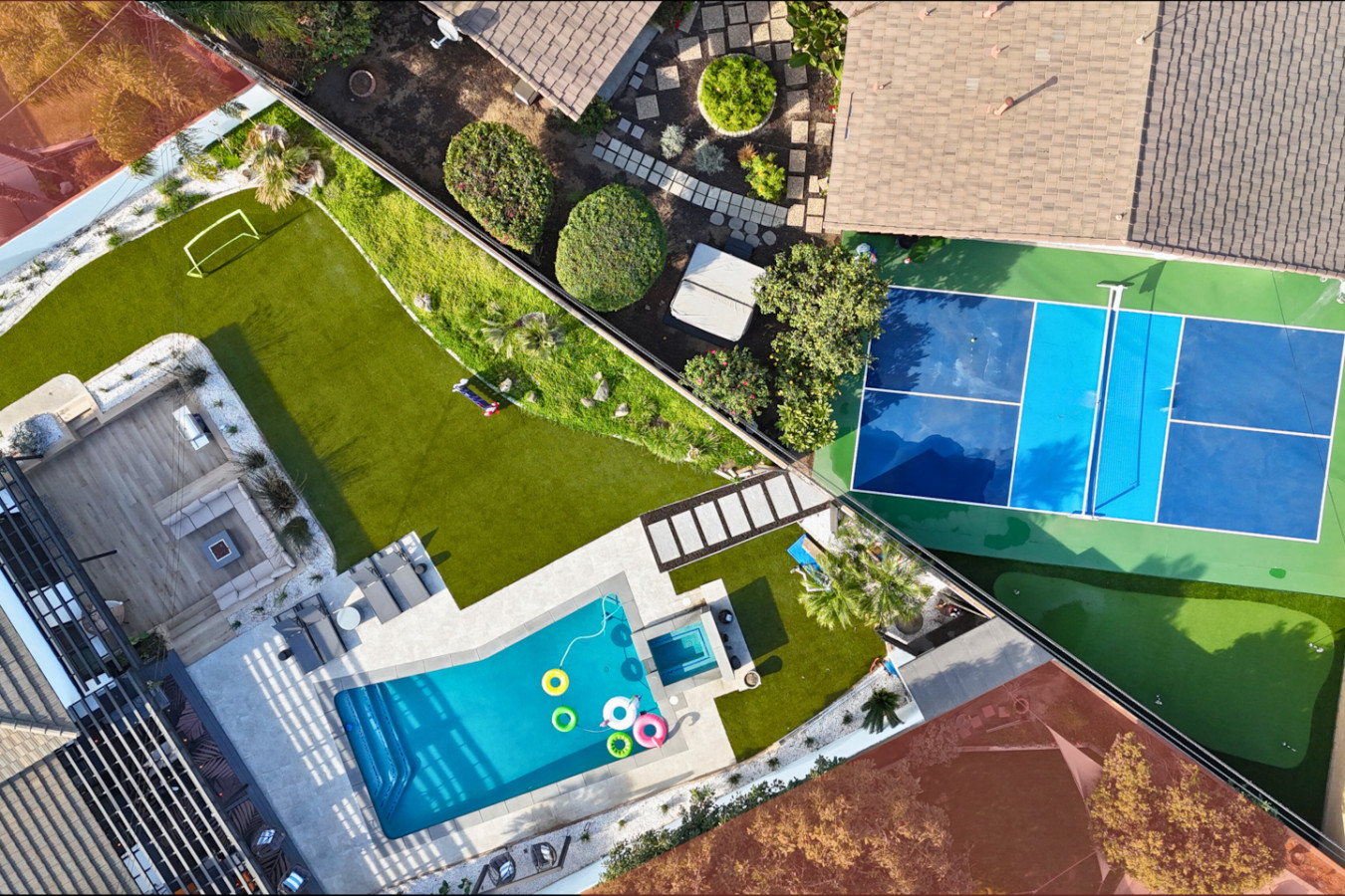 10-Bedroom Retreat w/ Theater, Pickleball & Pool photo 3