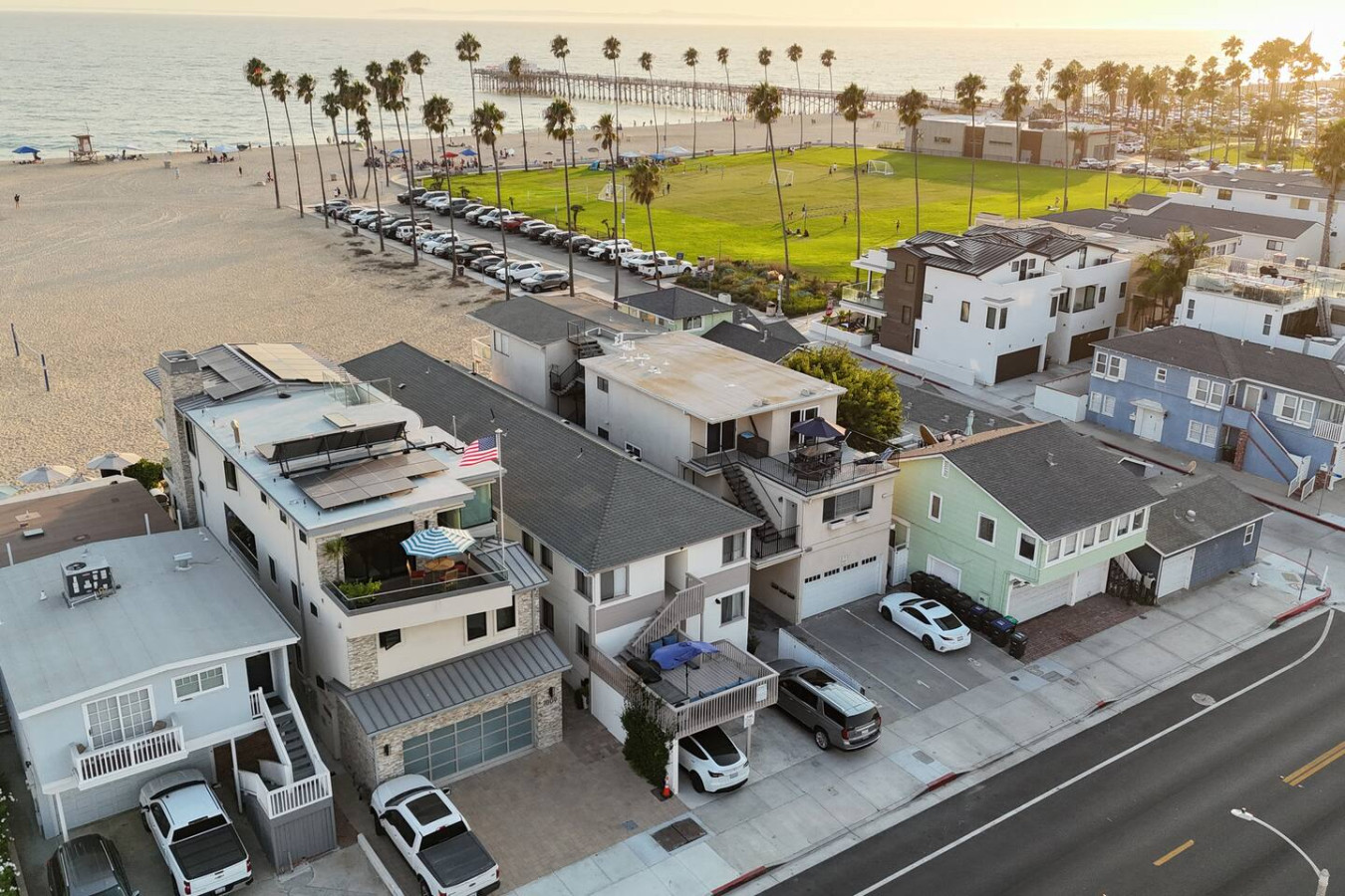 Remodeled 2-Bedroom Suite in Beachfront Building