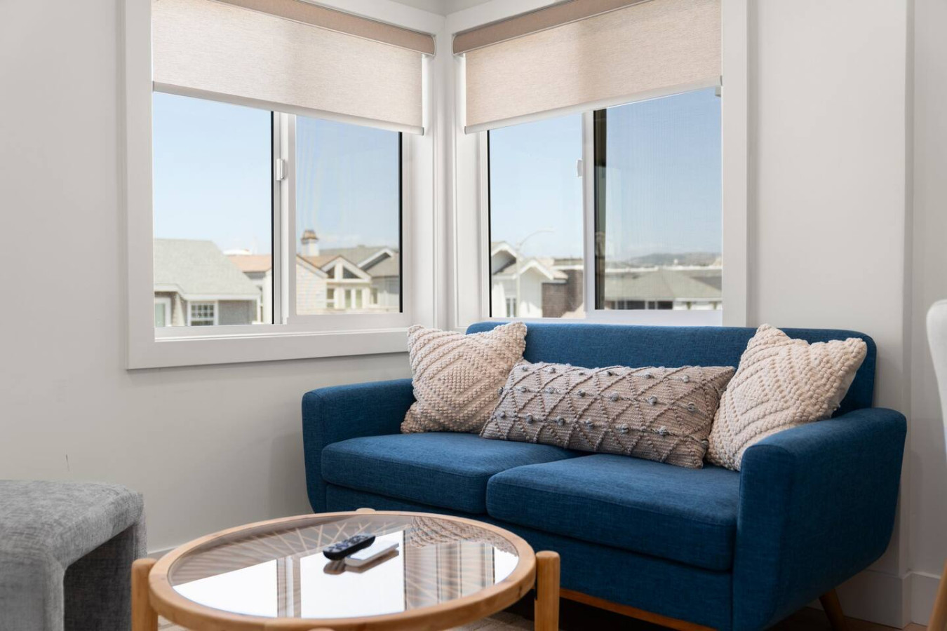 Remodeled 2-Bedroom Suite in Beachfront Building photo 3