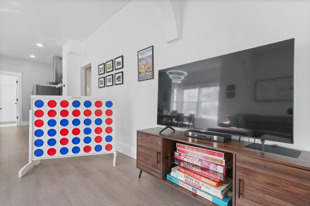 Spacious Family Retreat in Ogden 4