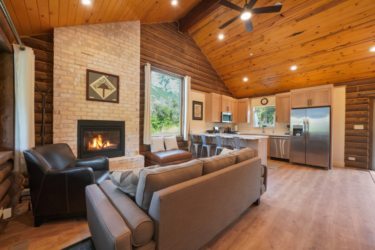 Tranquil Cabin Retreat in Provo Canyon 3