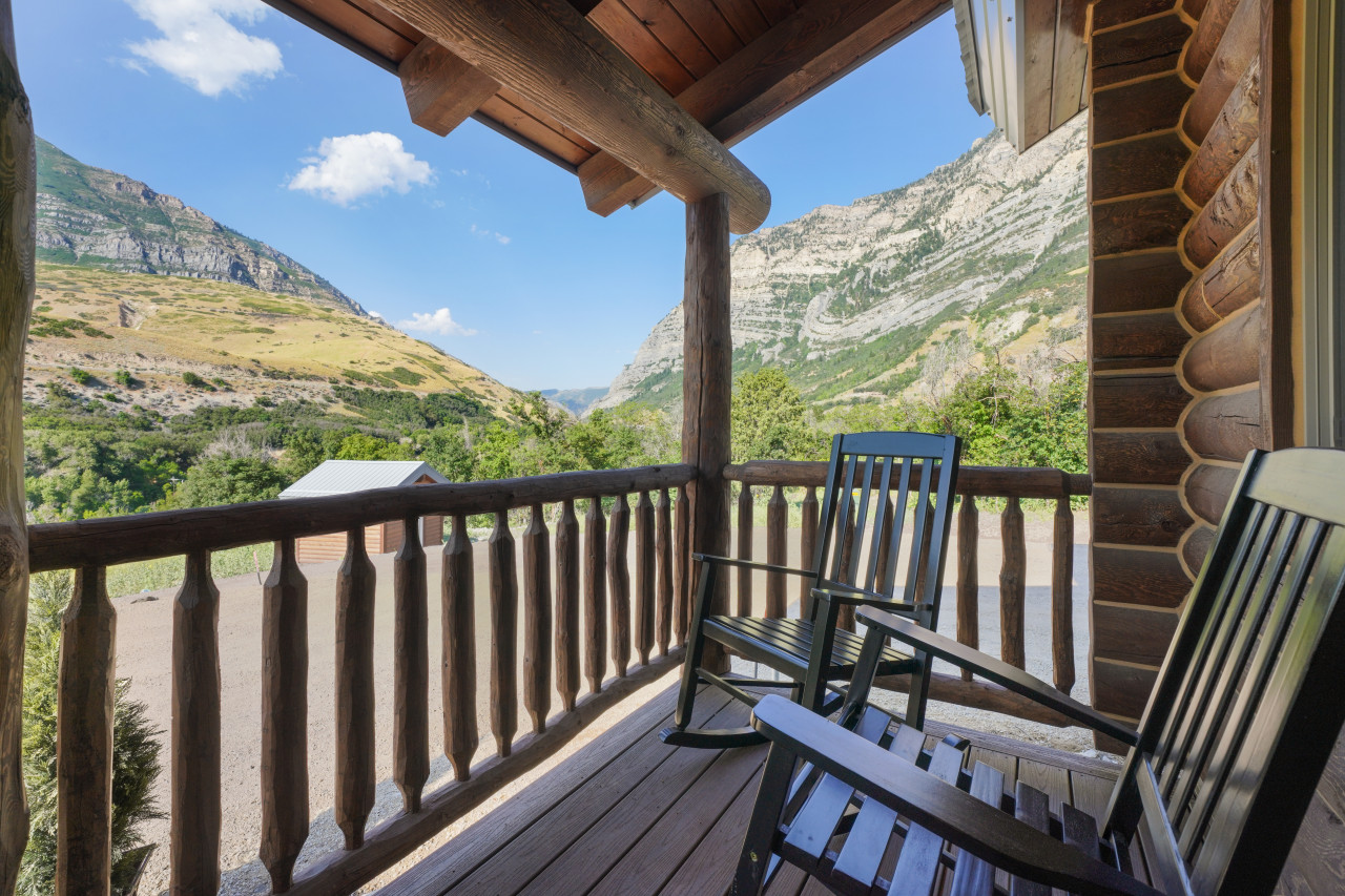 Tranquil Cabin Retreat in Provo Canyon 2