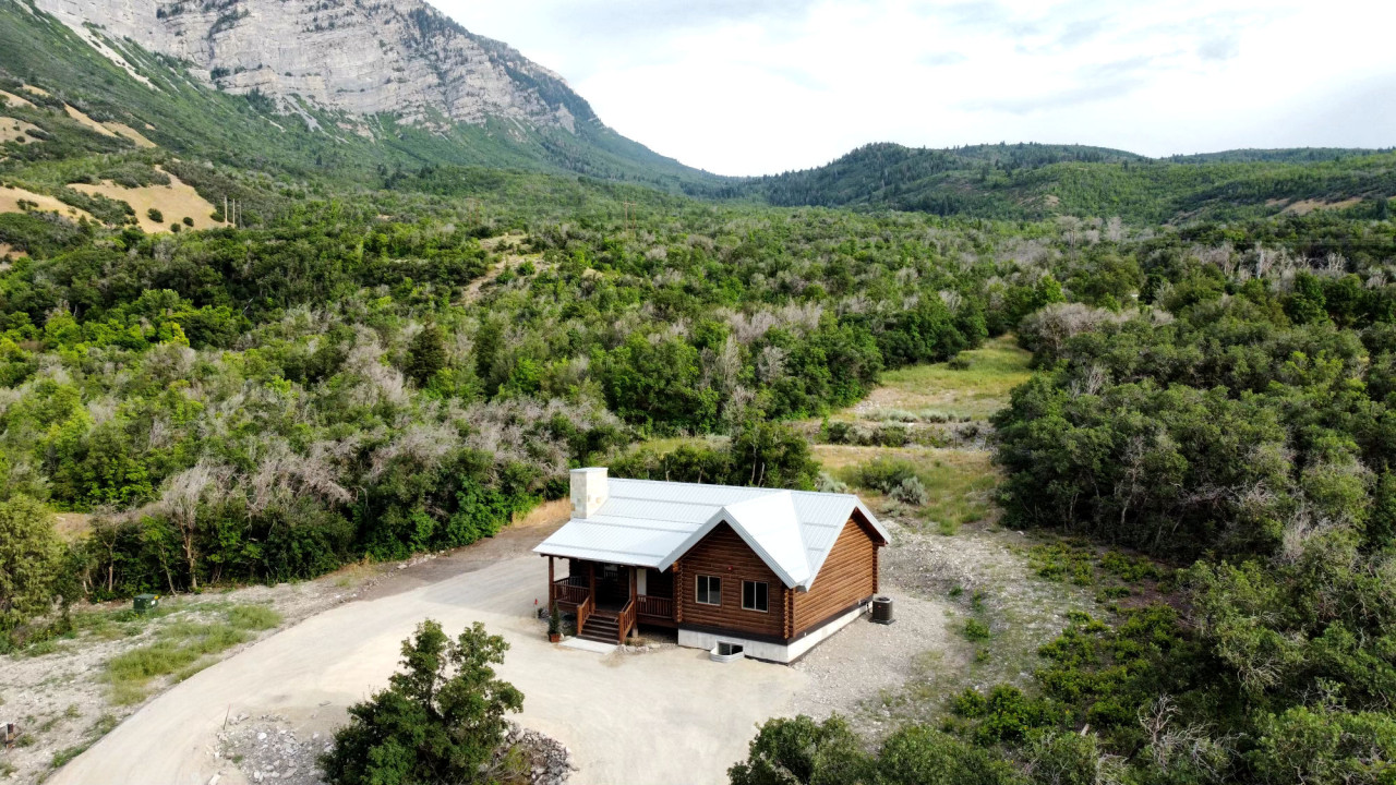Tranquil Cabin Retreat in Provo Canyon 5