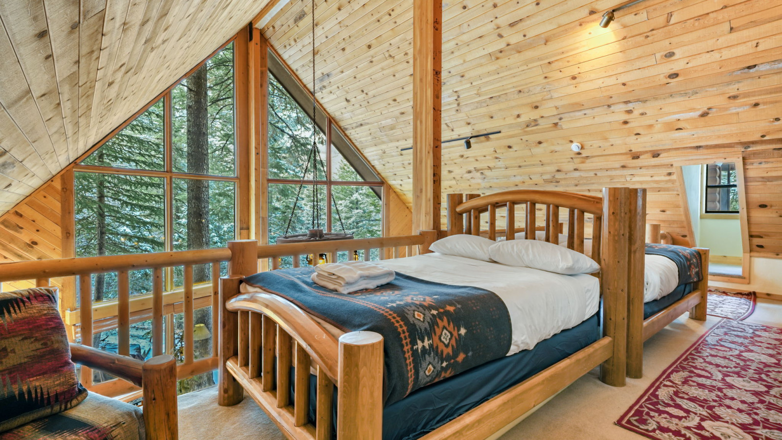 Beartooth Lodge w/ Hot Tub & Stuart Falls Views 4
