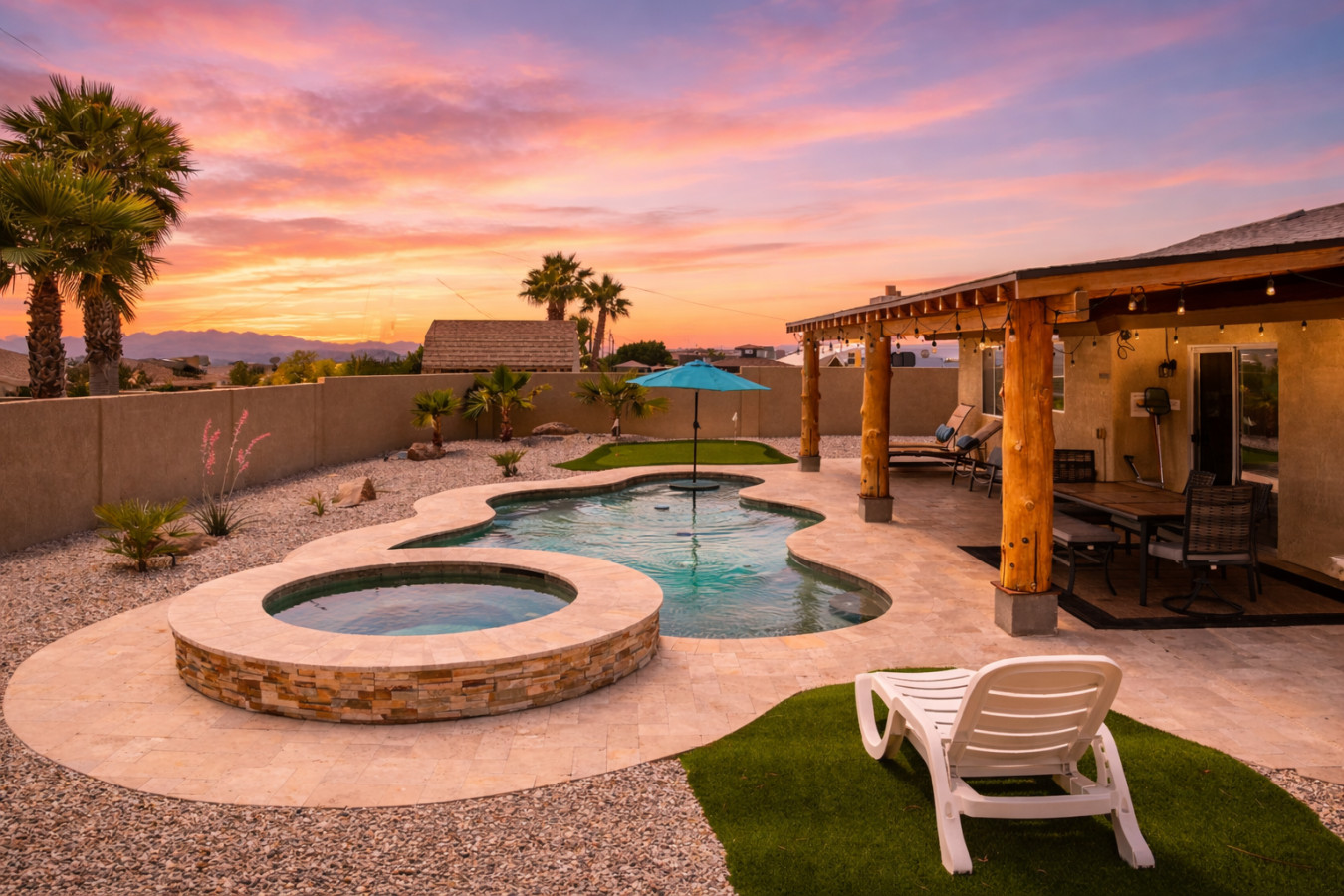 Rocking Horse - Heatable Pool, Spa, Golf, King Bed
