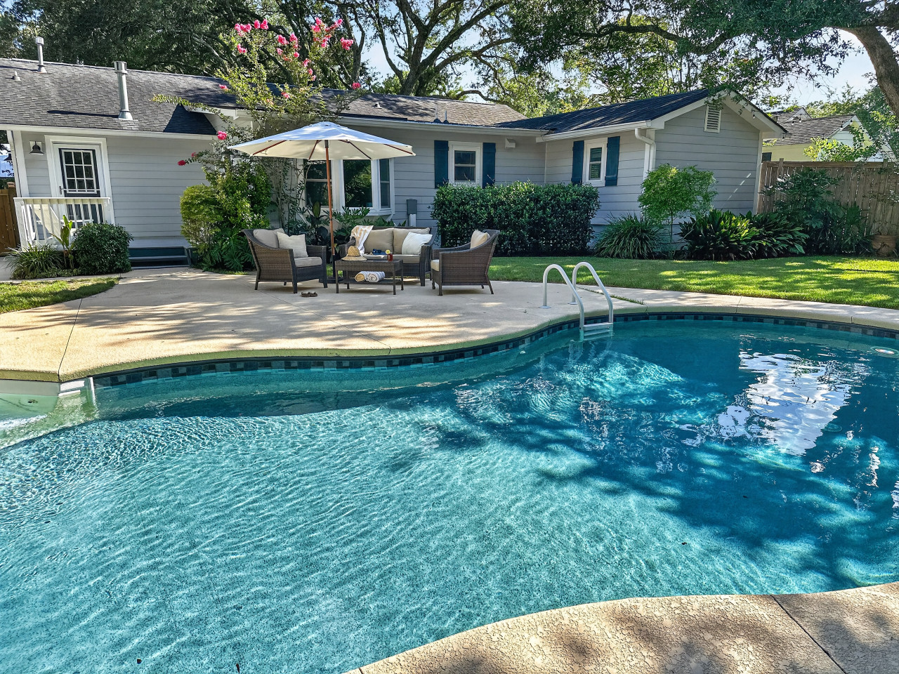 Private Pool | Luxury Apt
