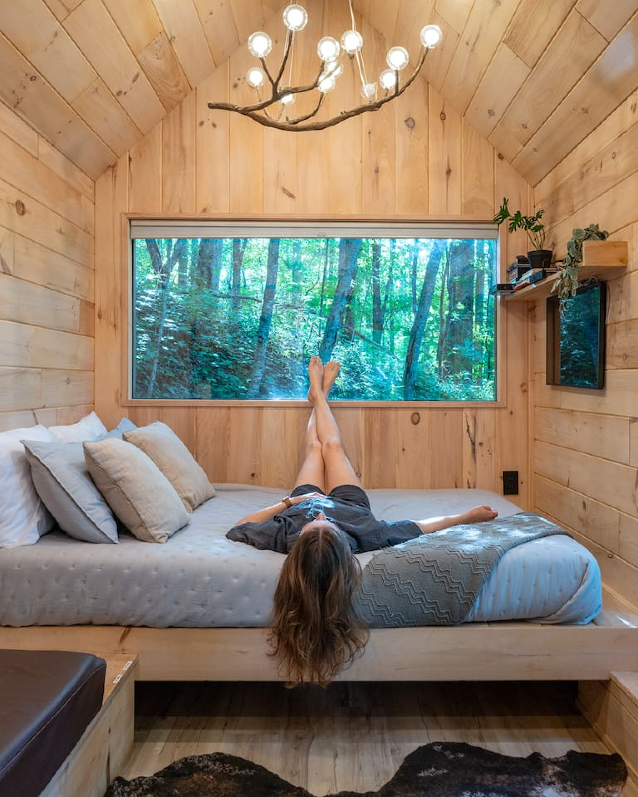 Who needs a bigger space when you have this little slice of paradise?
