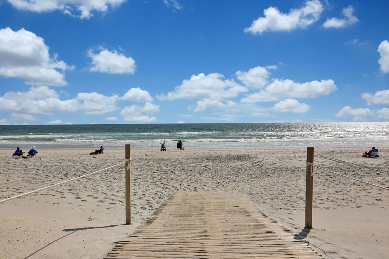 "Quick trips to the beach felt worth it because it was a 90 second walk, no struggle with parking, etc. The place was great - incredibly well-stocked kitchen." - Eli