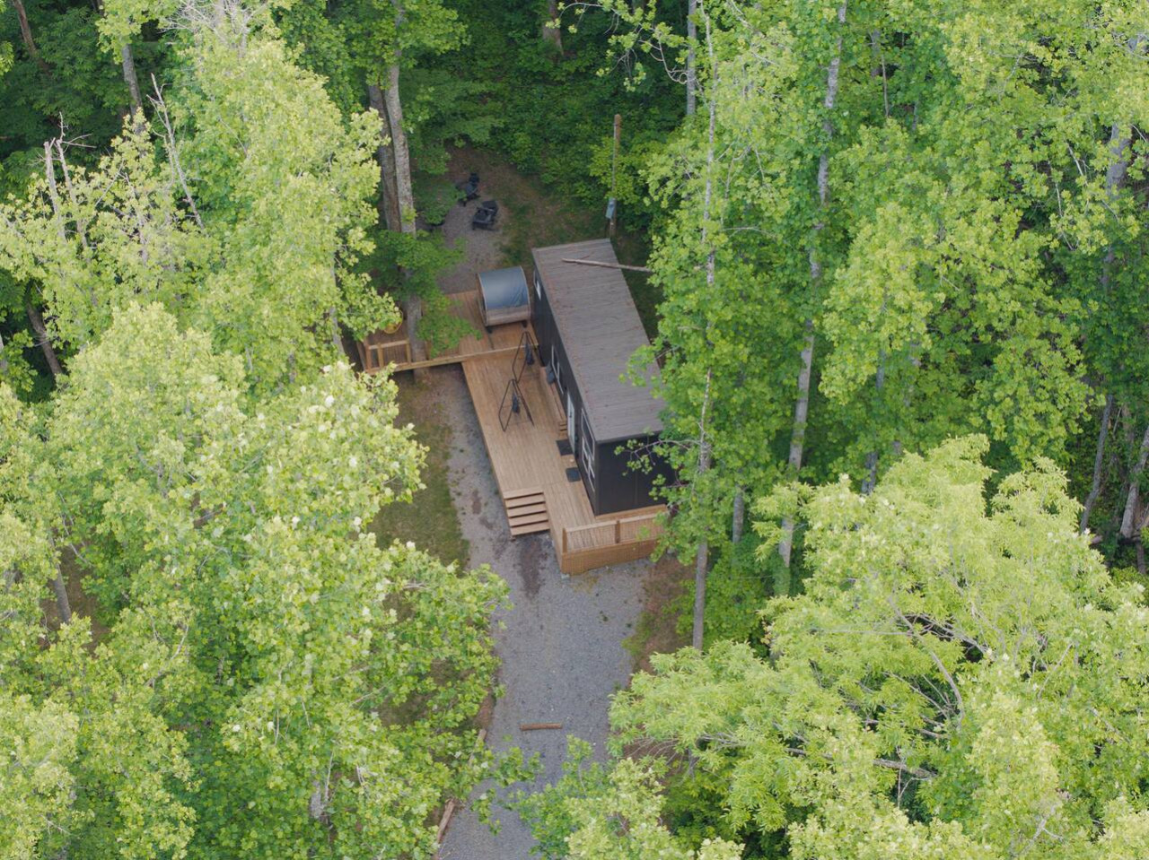 Cozy, peaceful hideout | sauna, hiking, great food photo 3