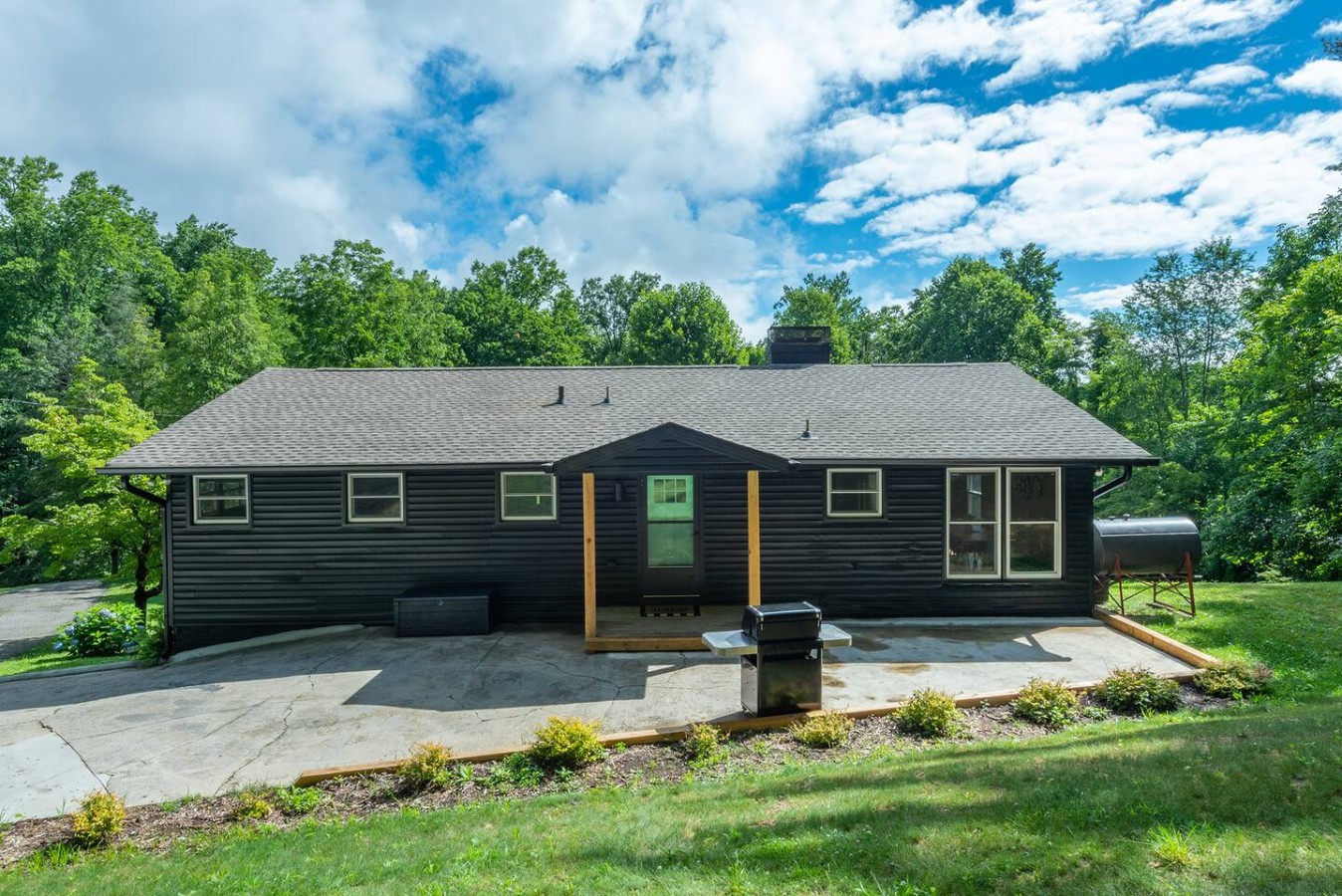 Family Retreat | Fire Pit & Grill on 4.5 Acres photo 5