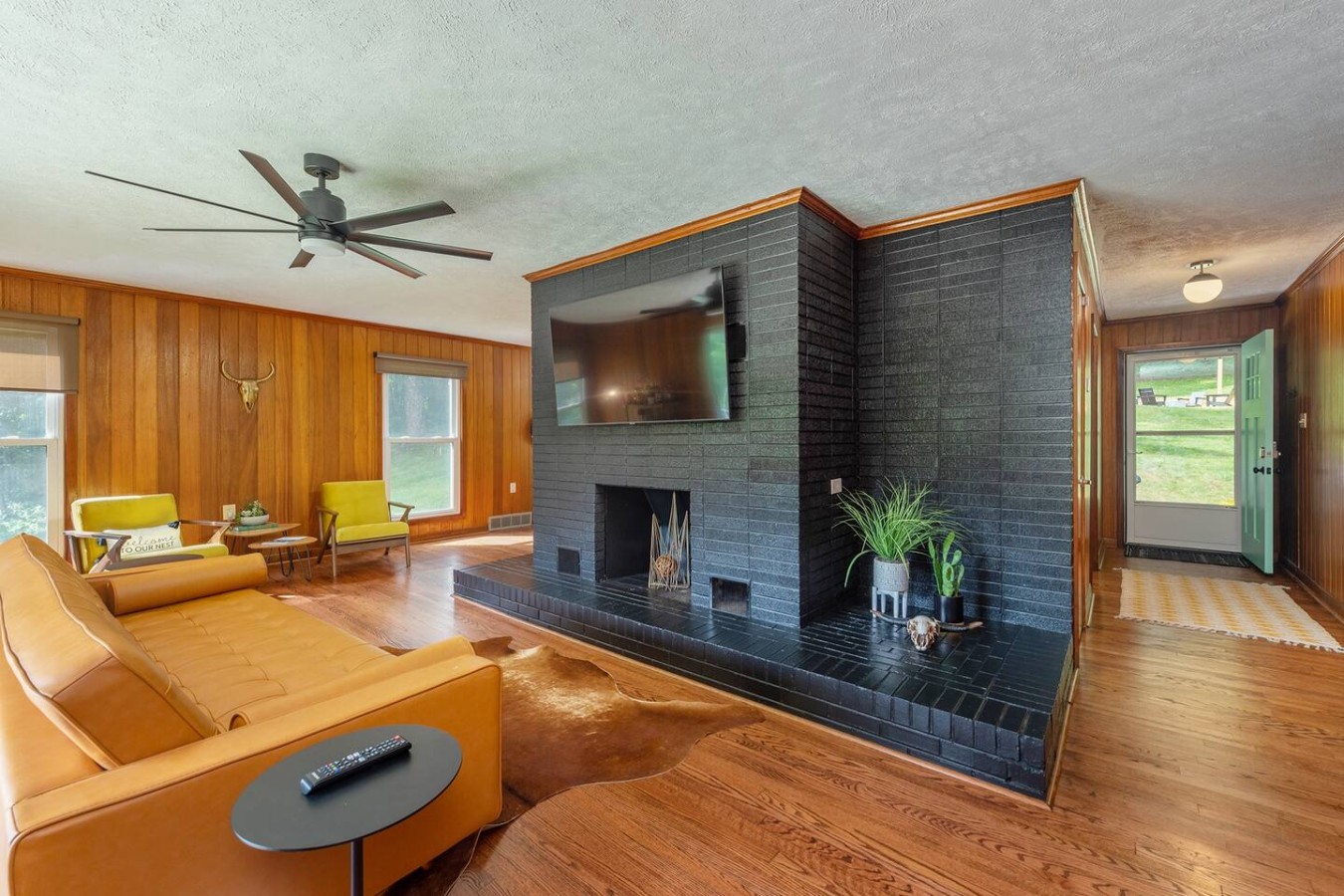 Watch your favorite TV show or movie in our cozy living room!