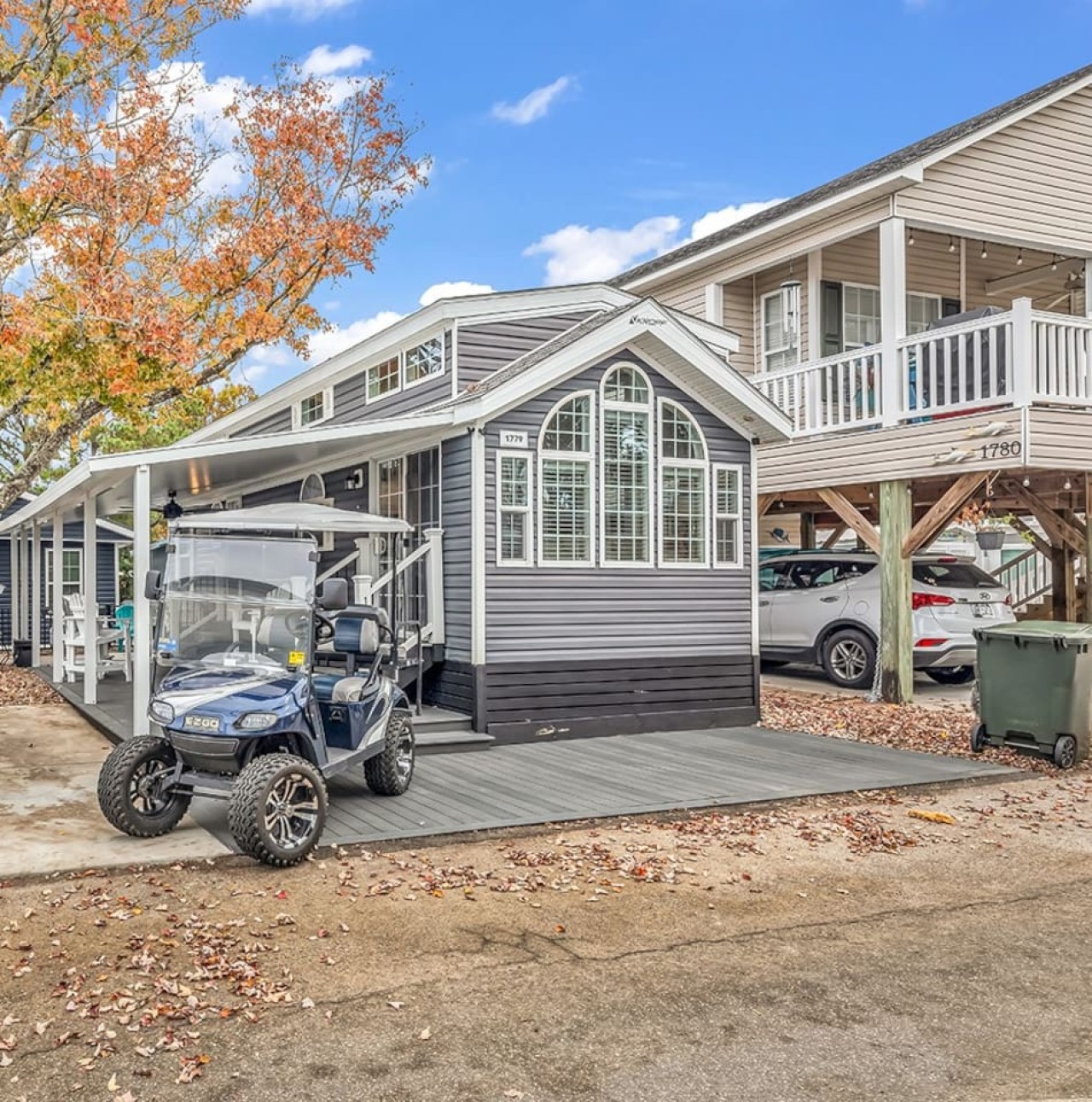 We have a golf cart available for rent! We will coordinate this with you after you book. It will be $50/day for the 4 seater. **There is a discount from November 1 - March 23!**