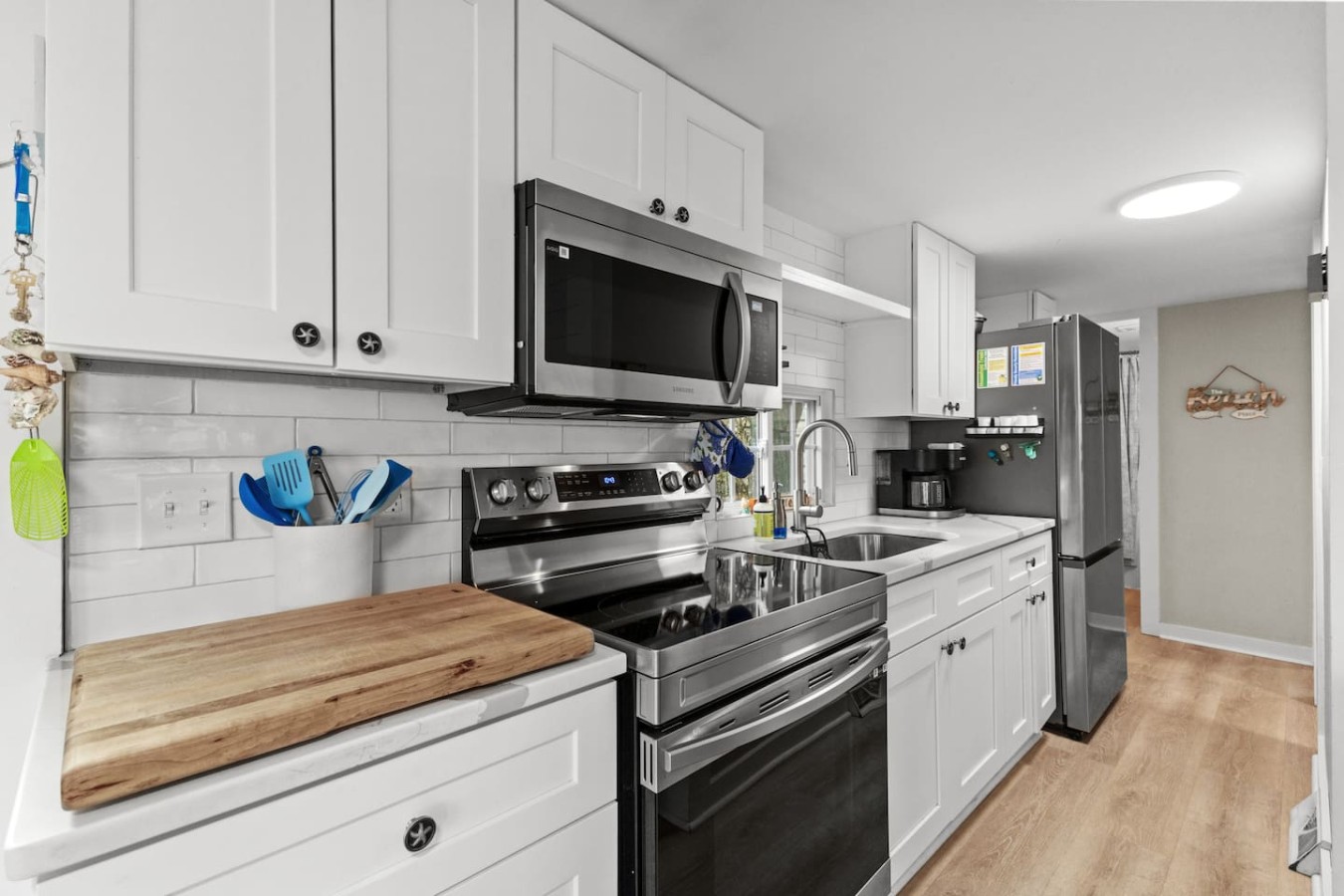 Fully stocked kitchen with new appliances!