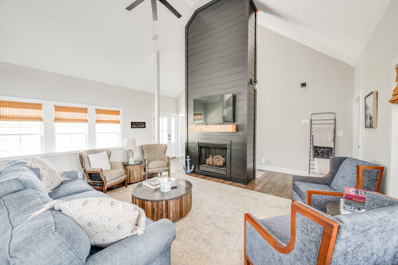 Smith Mtn Lake Retreat | Dock, Kayaks & Fire Pit photo 2