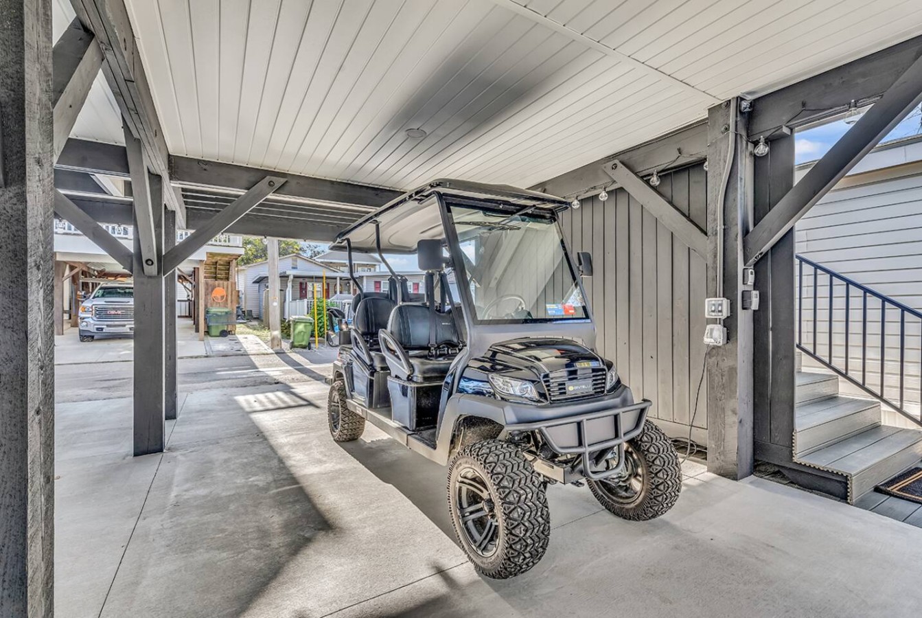 6-seater golf cart available for rent, $75/day are your ready for some fun!