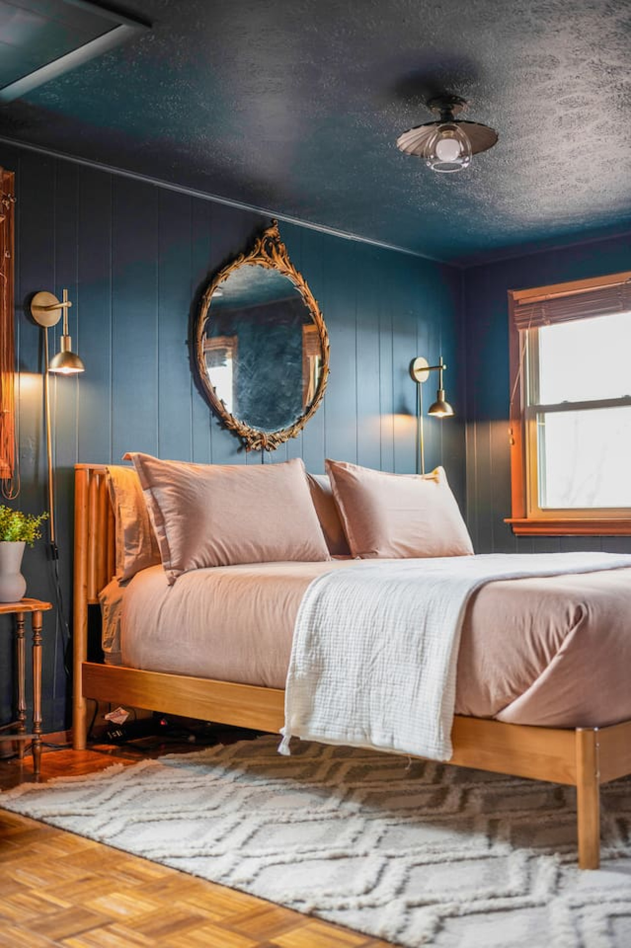 Step into this cozy and inviting bedroom, designed for ultimate comfort and relaxation.
