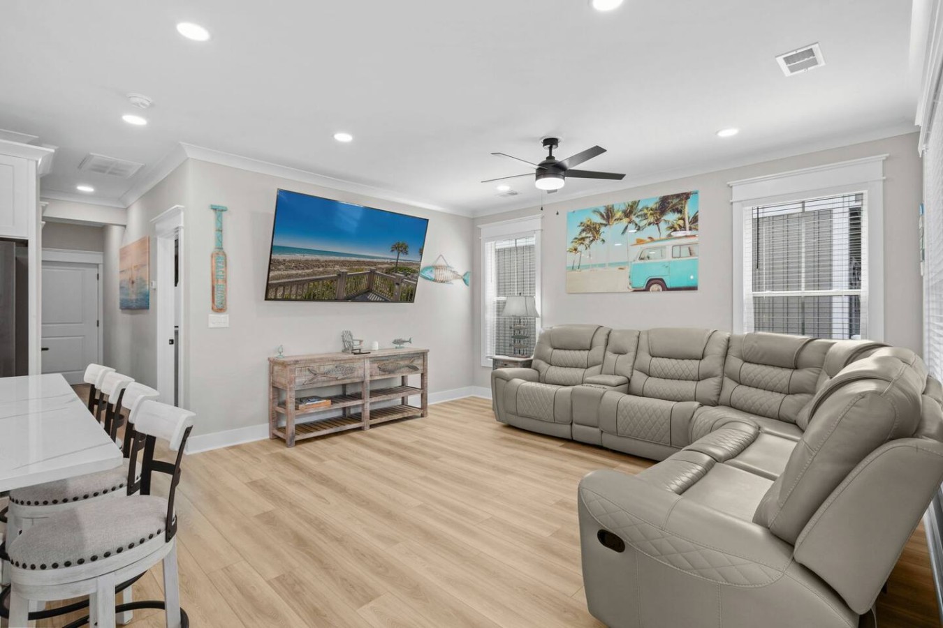 Luxury Beach House | Elevator, Tiki Bar & Grill photo 4