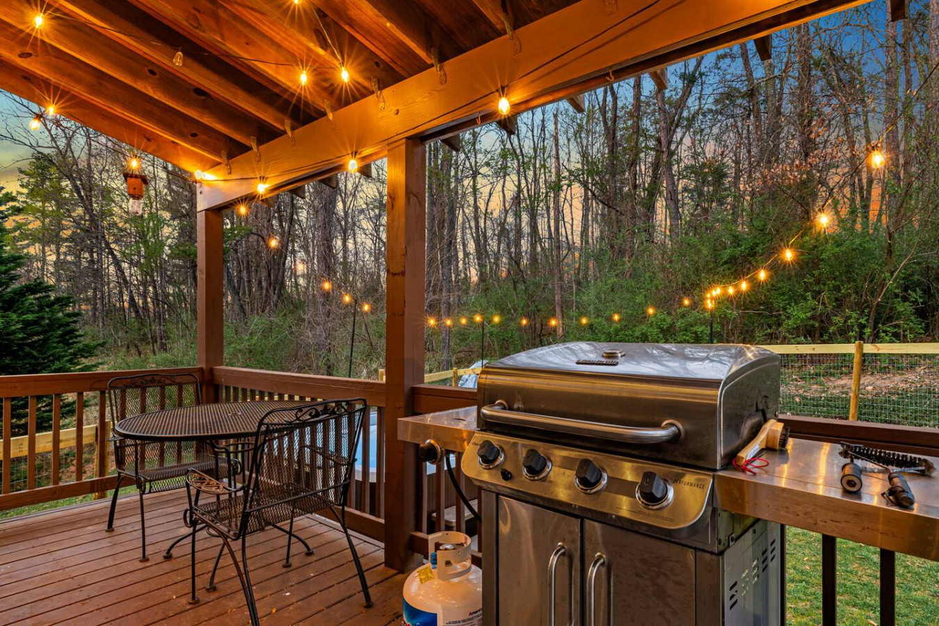 Enjoy a freshly grilled meal outdoors