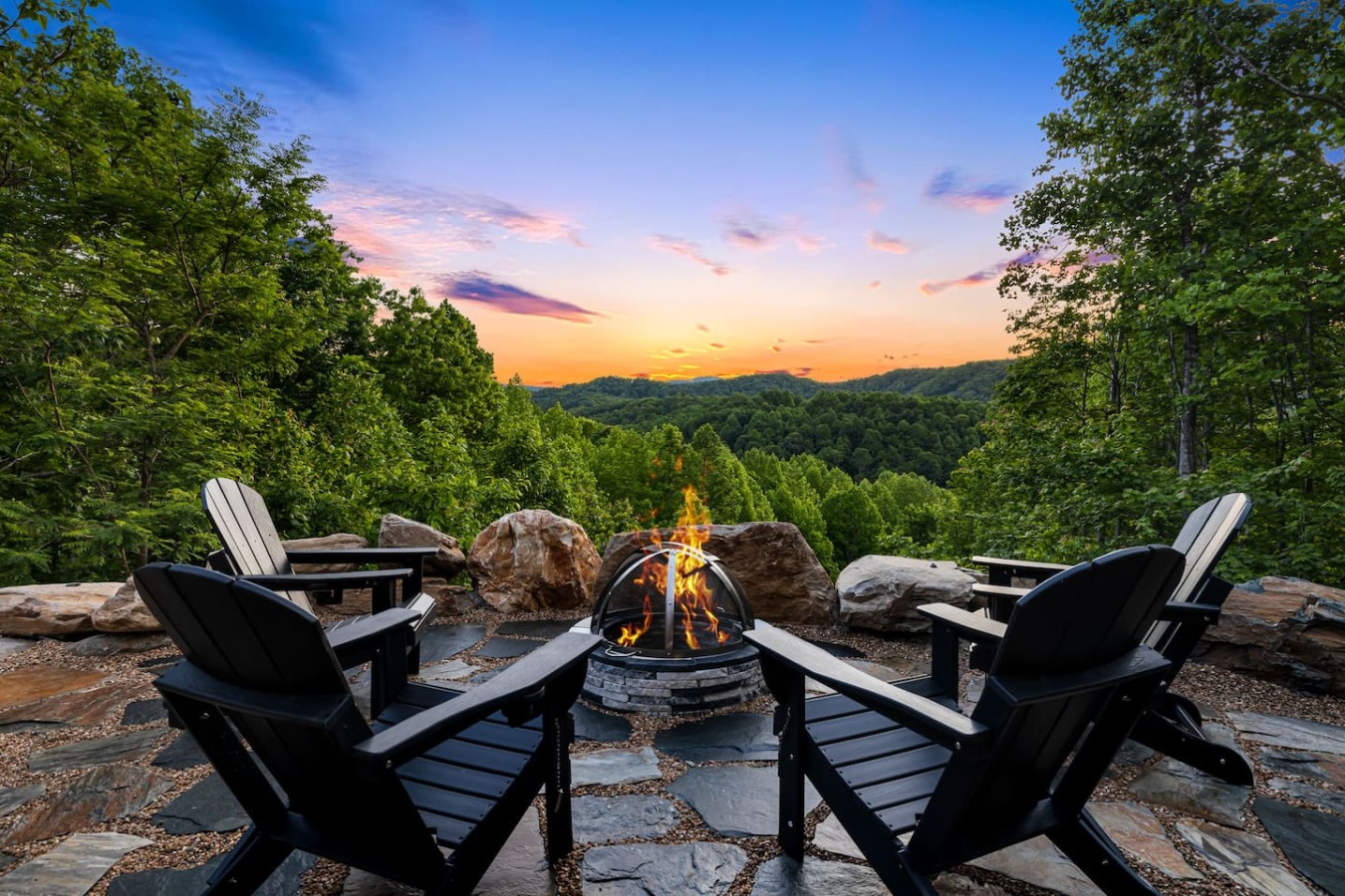 15 Min to Black Mtn | Hot Tub, Views & Game Room photo 4