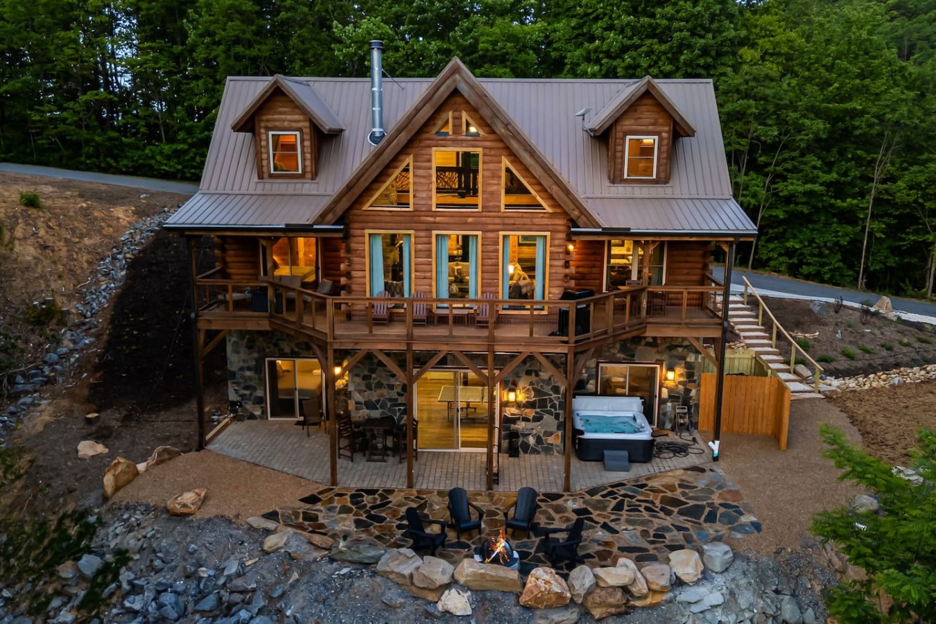 15 Min to Black Mtn | Hot Tub, Views & Game Room photo 1