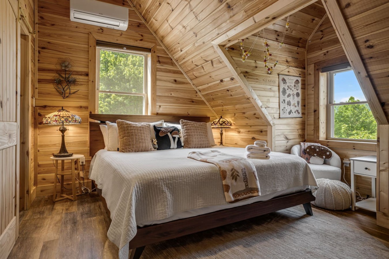 15 Min to Black Mtn | Hot Tub, Views & Game Room photo 5