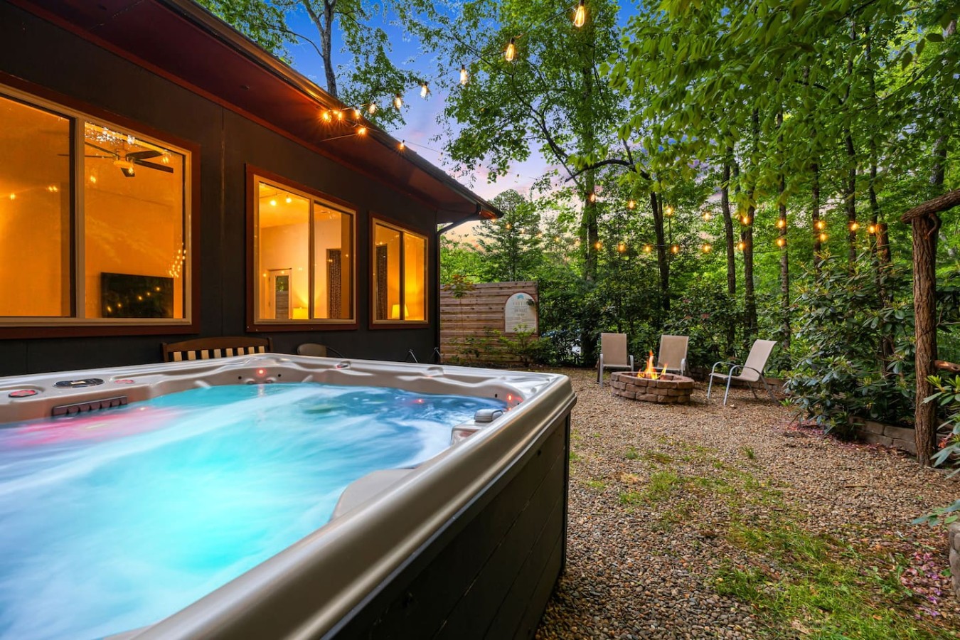 Trail on Property, Amazing AVL Location & Hot Tub photo 3