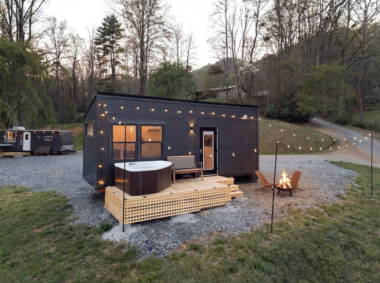 The Bryn | 15 Min To Sylva, Hot Tub & Fire Pit photo 1