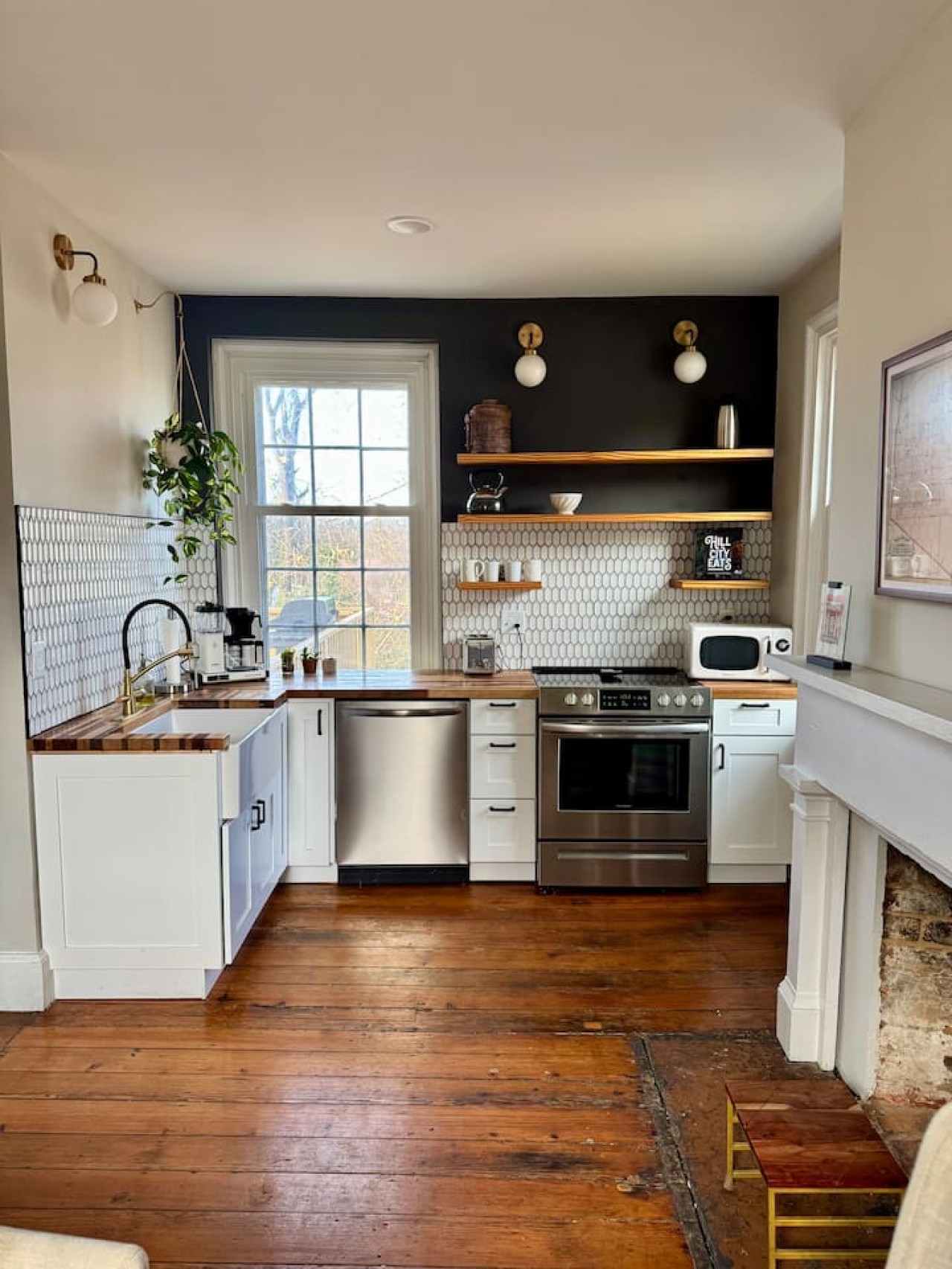 Historic DT Lynchburg Apt | Walk To Shops & Dining photo 3