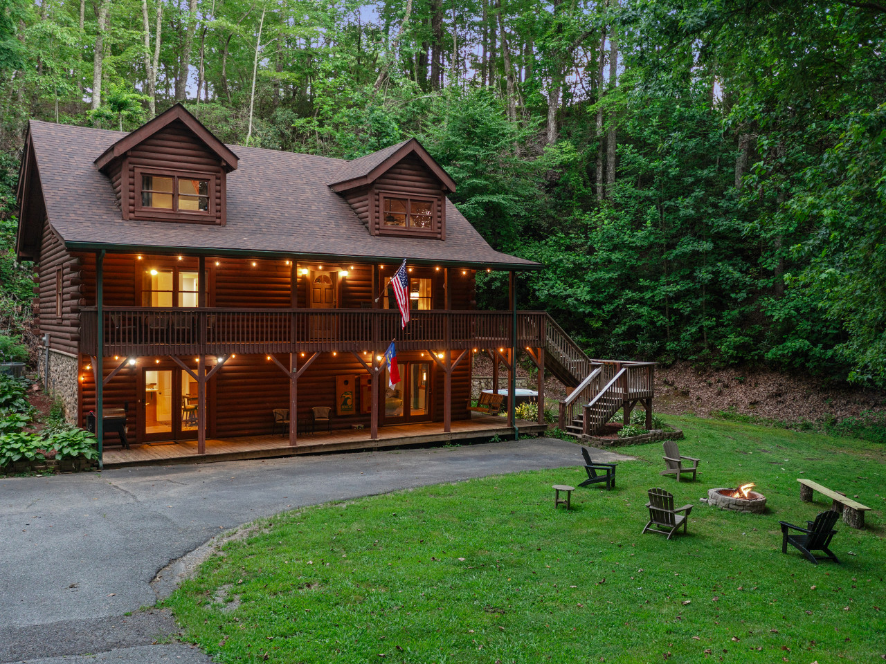 Great Life Mountain Cabin-hot tub-firepit