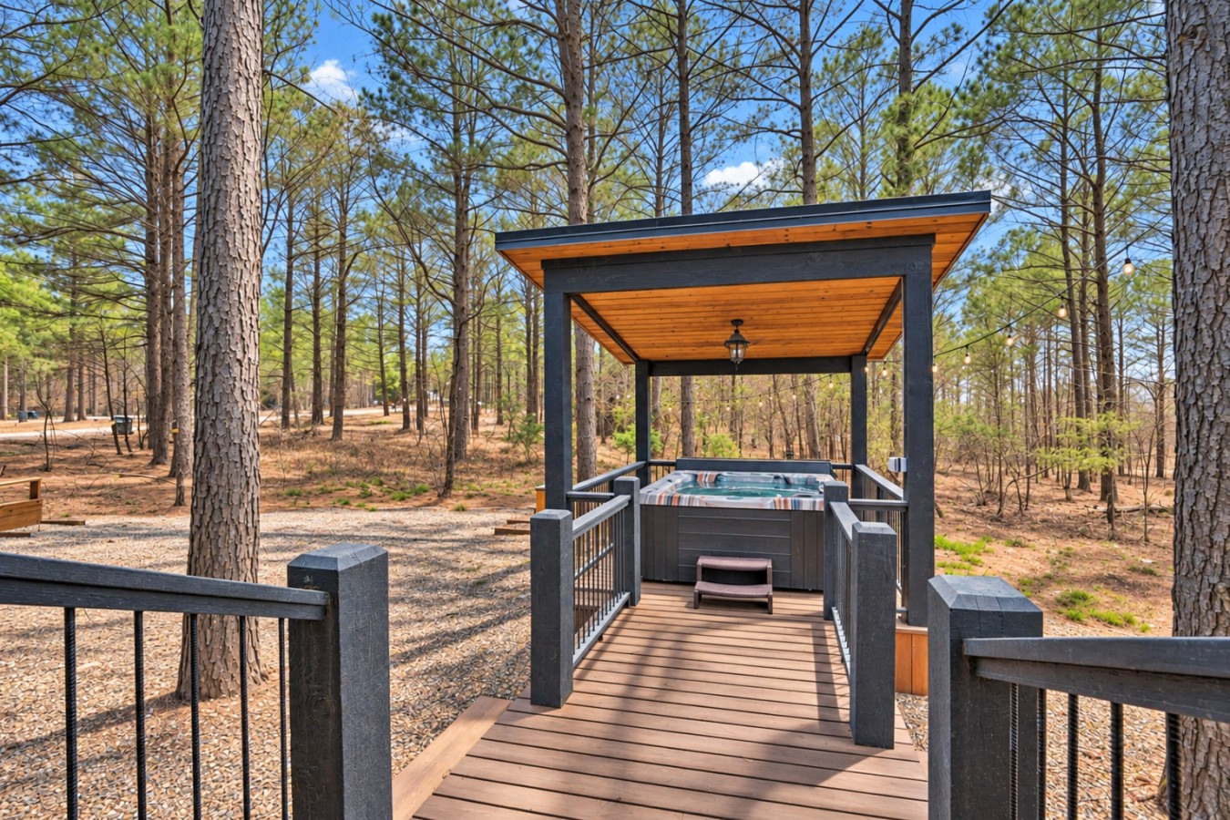 Family Getaway: Outdoor grilling area