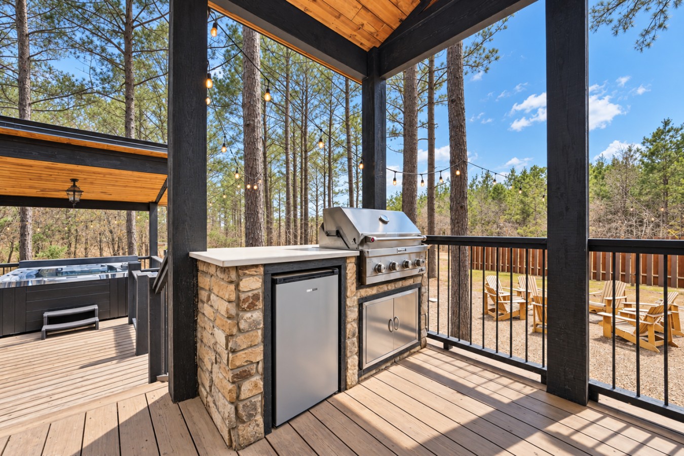 Family Getaway: Outdoor grill on the deck