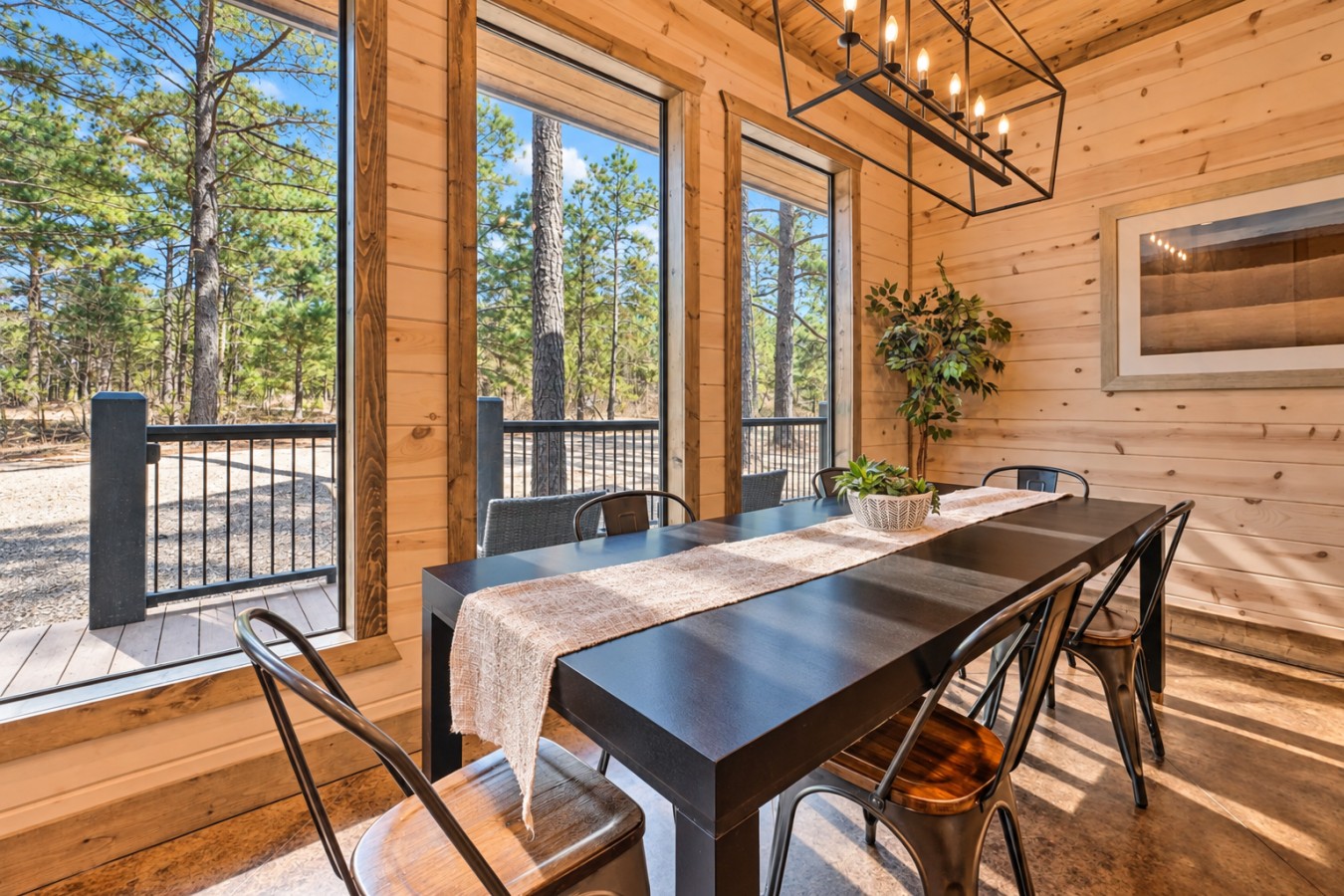 Family Getaway: Indoor dining table