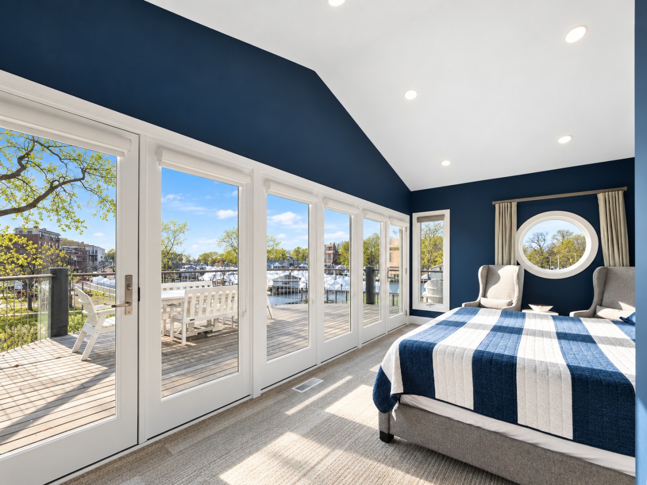 Rest easy in the blue-and-white king bedroom