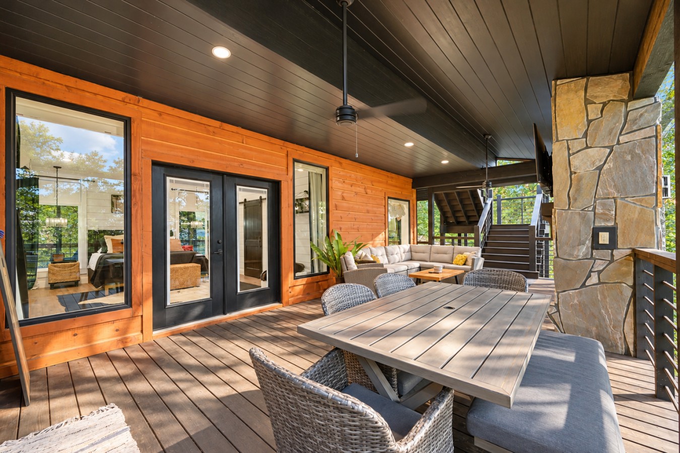 Sky High: Covered outdoor dining