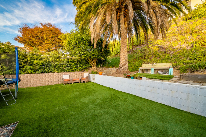 1885 Pariva Dr - Cardiff