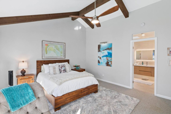 Coastal Zen Steps from the Sand