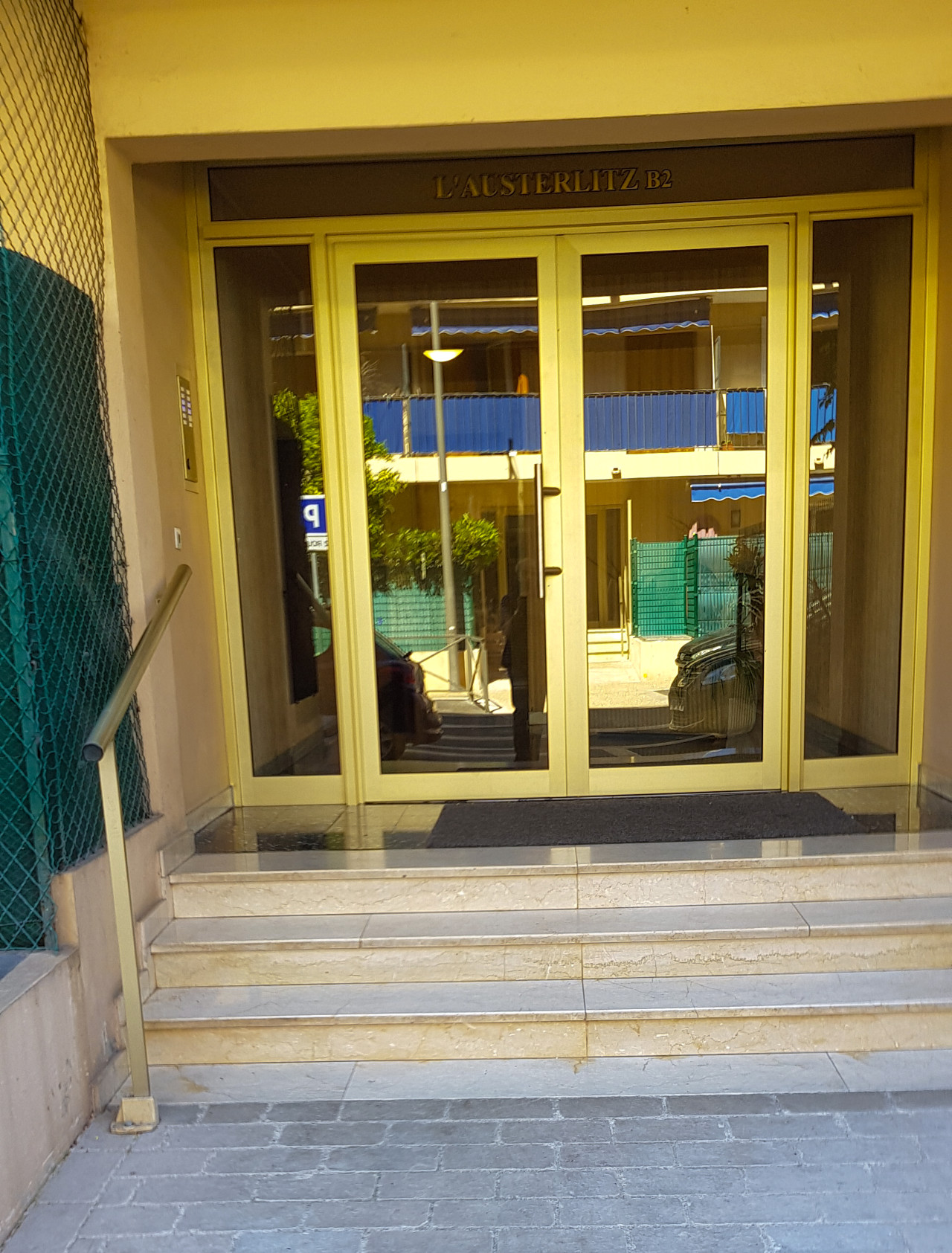 Golfe Juan charmant appartement garage proche mer - Photo 21