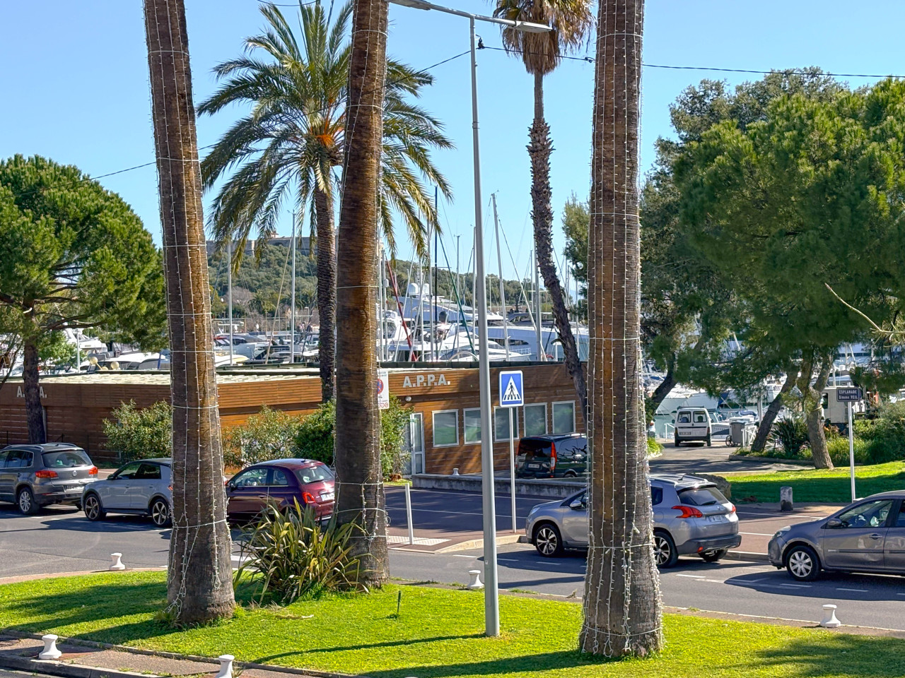 Loft Vue Mer | Terrasse | Port Vauban Antibes | Parking Gratuit 5 min à pied - Photo 27