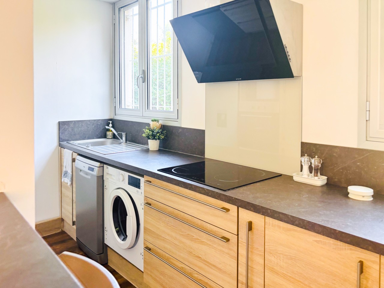 Appartement Cosy | Clim & Parking Privé | 10 min Cannes - Photo 60