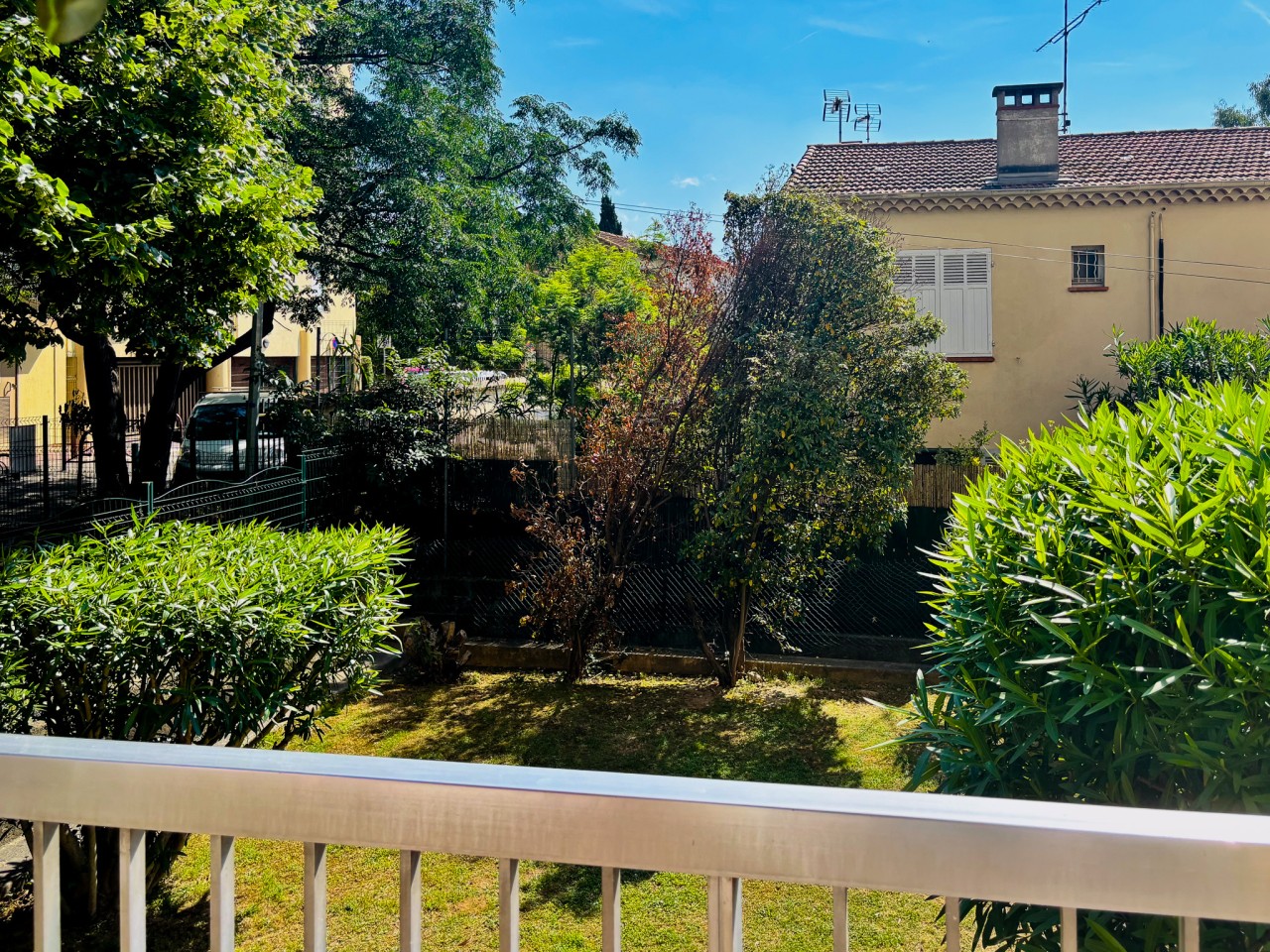 Appartement Cosy | Clim & Parking Privé | 10 min Cannes - Photo 78