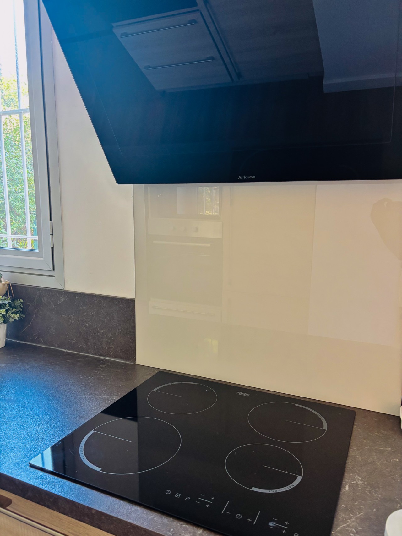 Appartement Cosy | Clim & Parking Privé | 10 min Cannes - Photo 22