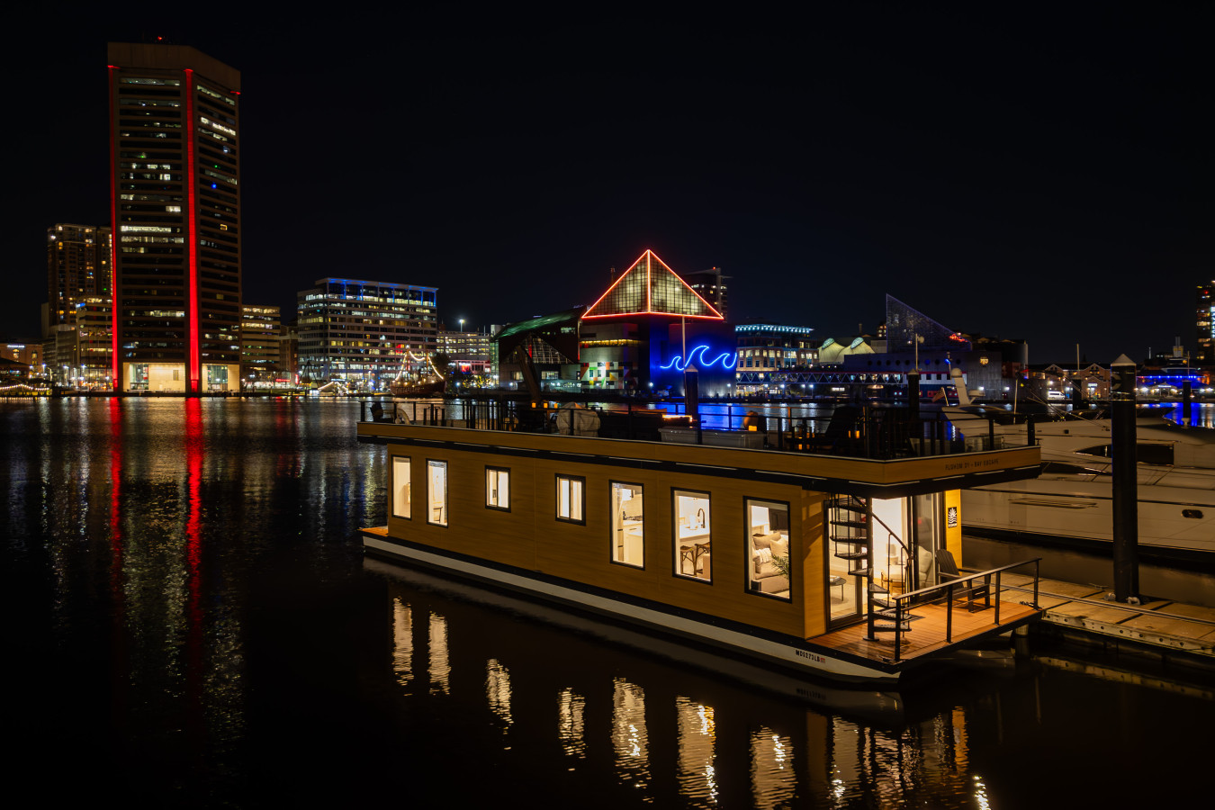 FLOHOM 1 | Bay Escape