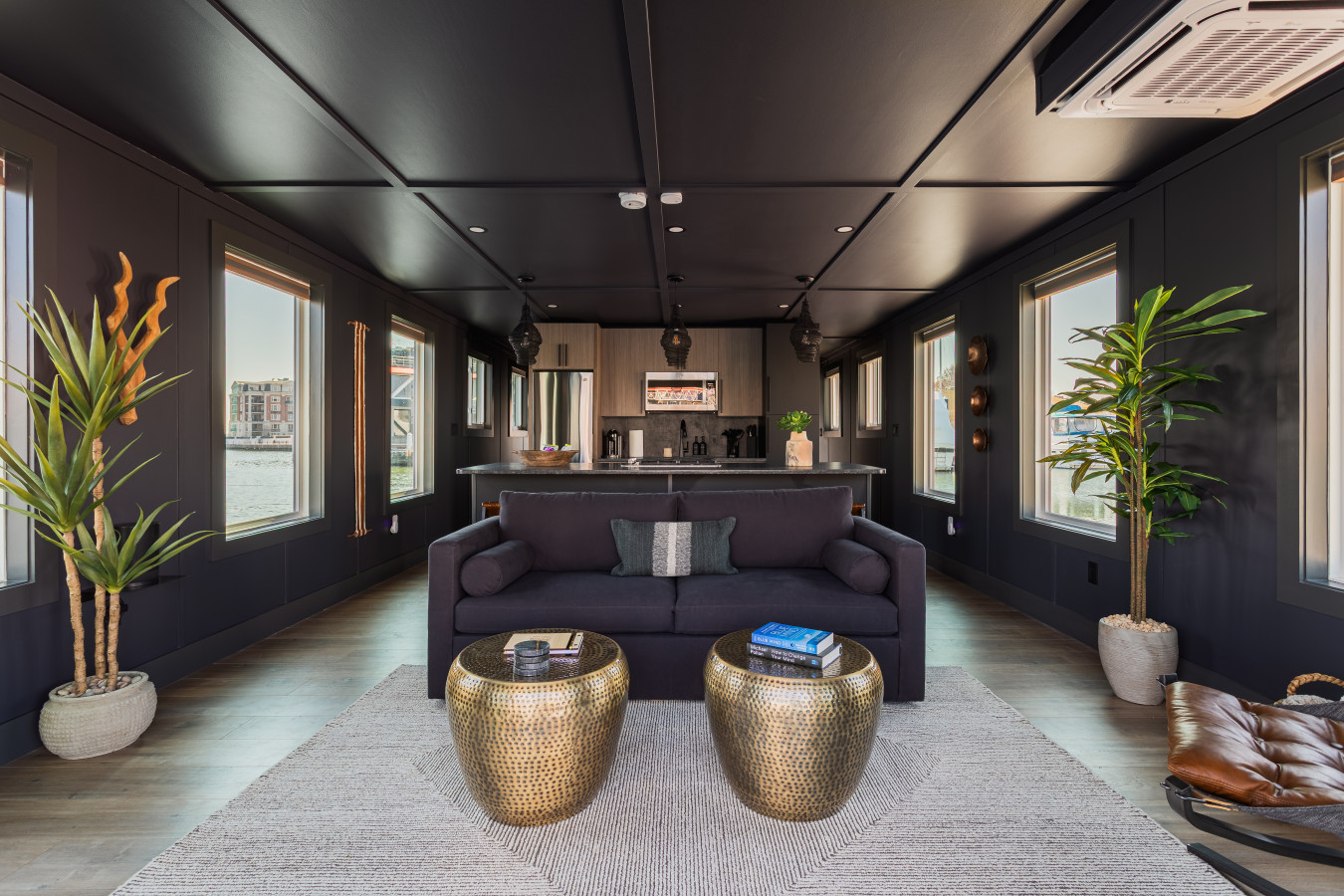 FLOHOM 13 | Port Noir